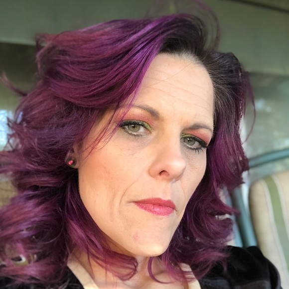 Meet your Posher, Billie - Picture 2 of 4